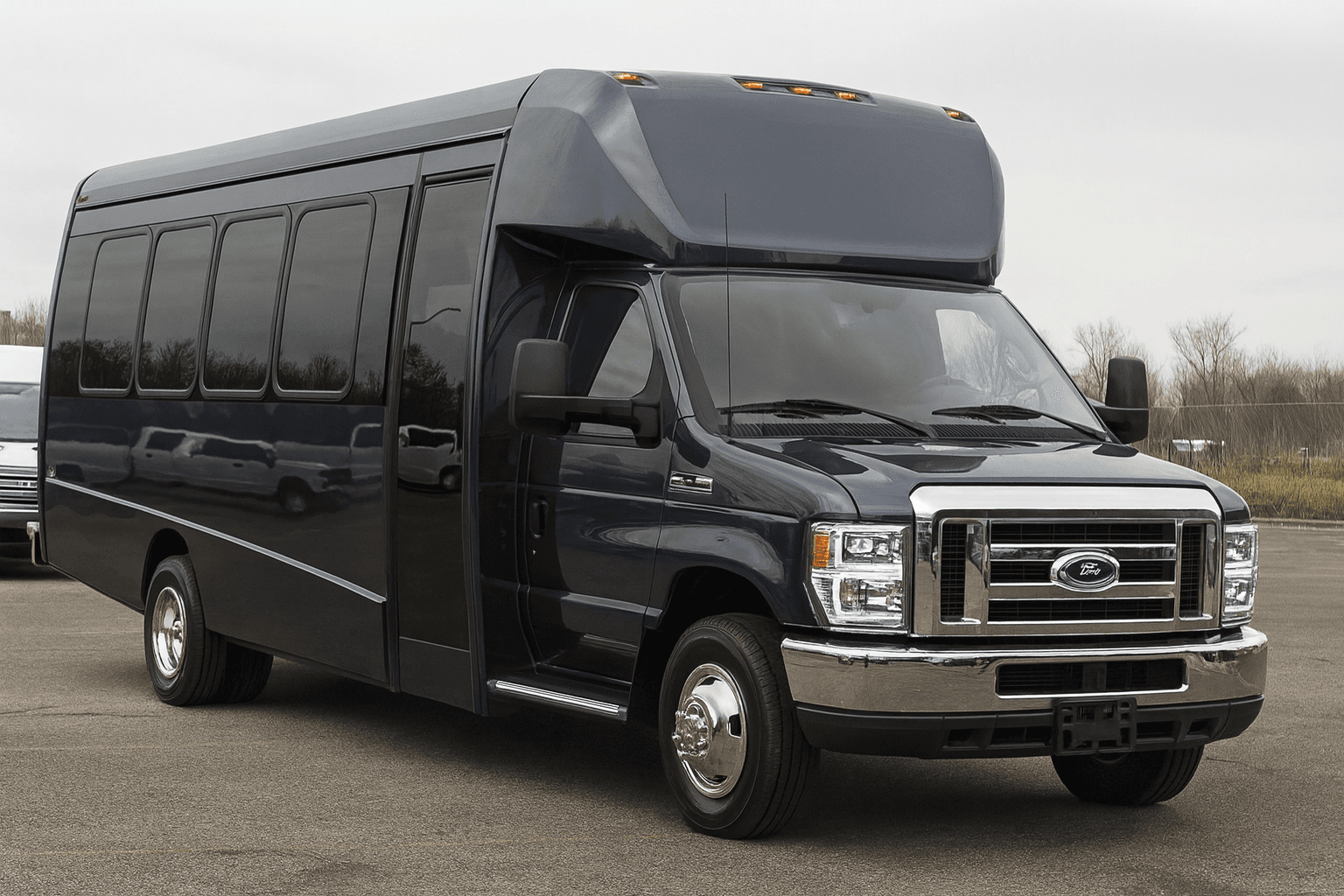 32 Passenger Coach Bus – exterior